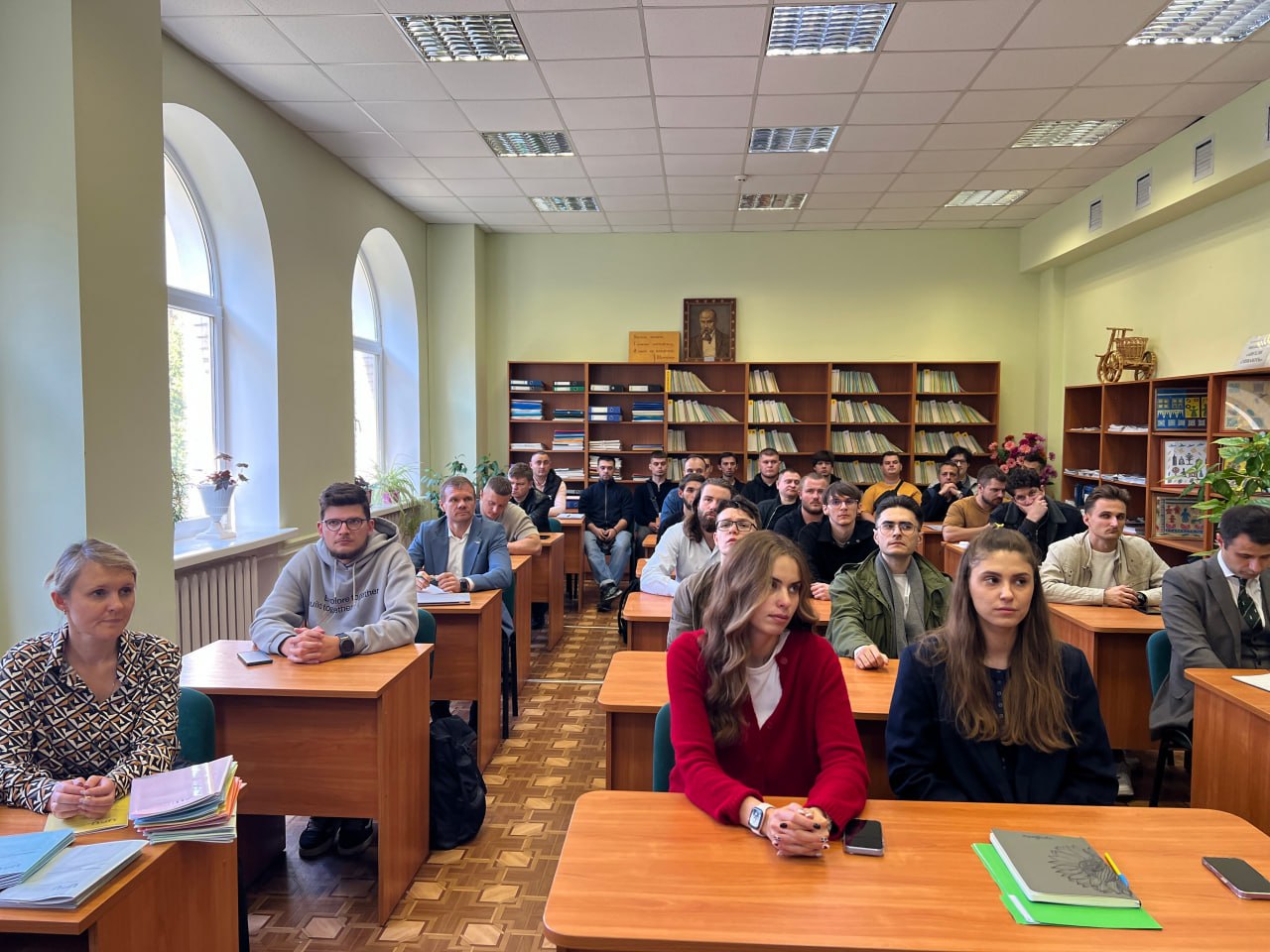Зустріч-знайомство із аспірантами першого року навчання
